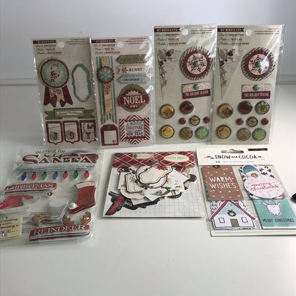 NEW - A Lot - Layered Stickers - Round Brads Sets - 12 Tags -  33 Frames/Tags